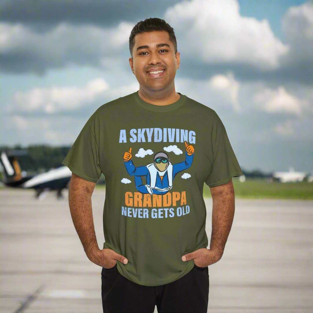 A Skydiving Grandpa Never Gets Old T-Shirt – Funny Skydiver Grandpa Gift - WJMAPPAREL.COM