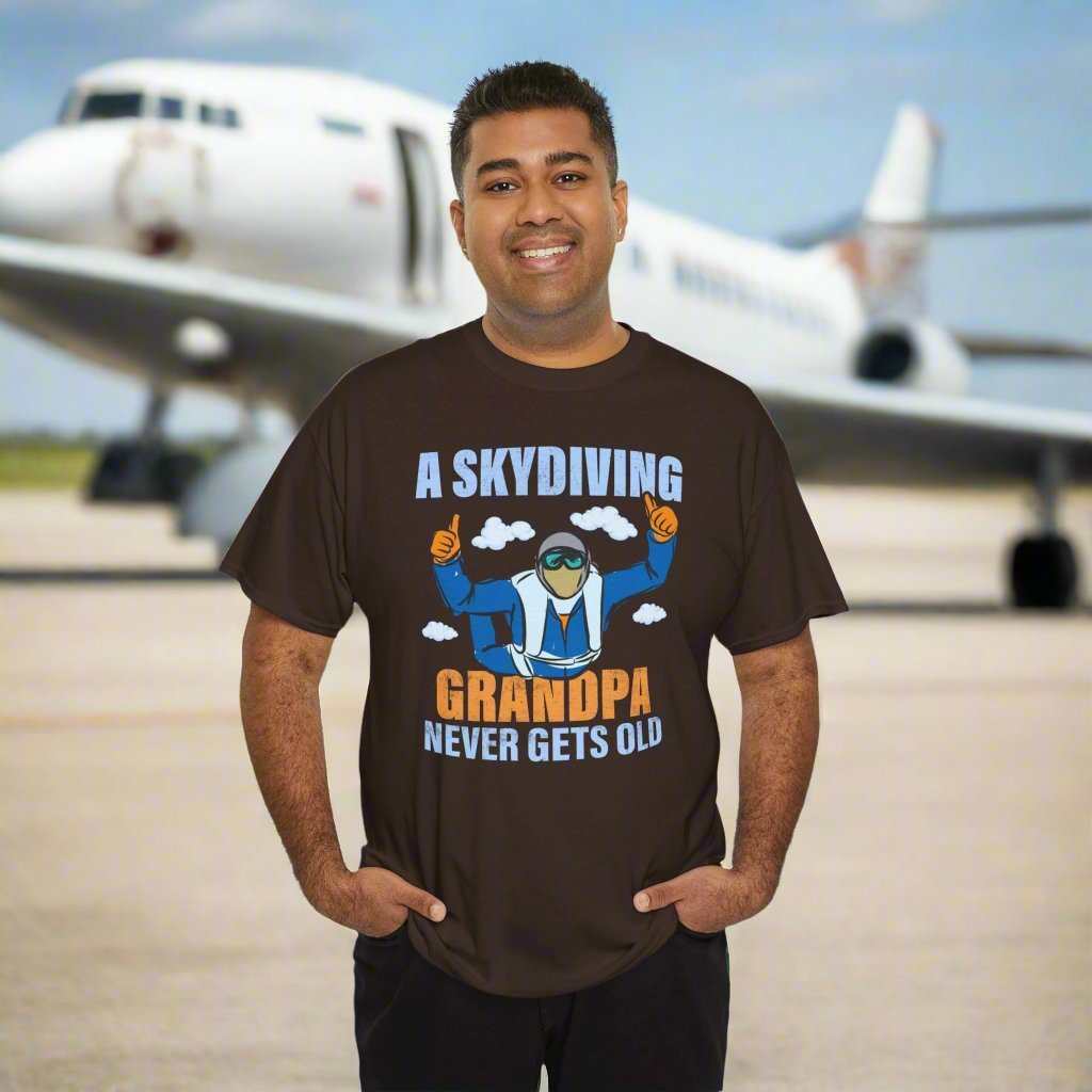 A Skydiving Grandpa Never Gets Old T-Shirt – Funny Skydiver Grandpa Gift - WJMAPPAREL.COM