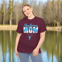 Skydiving Mom t-shirt helps you experience the perfect blend of style